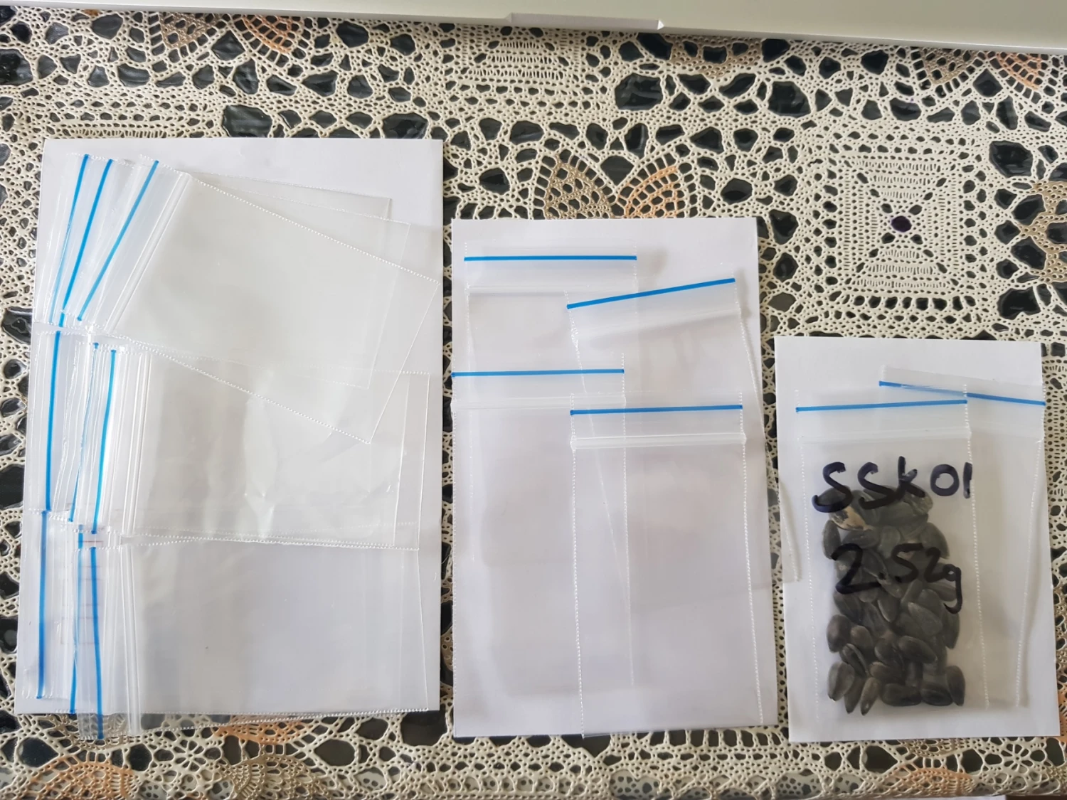 Organic Sun King Sunflower – Yellow Seeds 5 Organic Sun King Sunflower – Yellow Seeds - Image 3